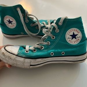 Women Converse
